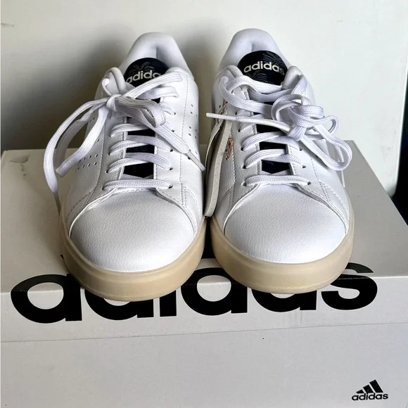 NWT Adidas women’s advantage 2.0 sneaker with cloud foam inserts size 7 - Picture 8 of 8